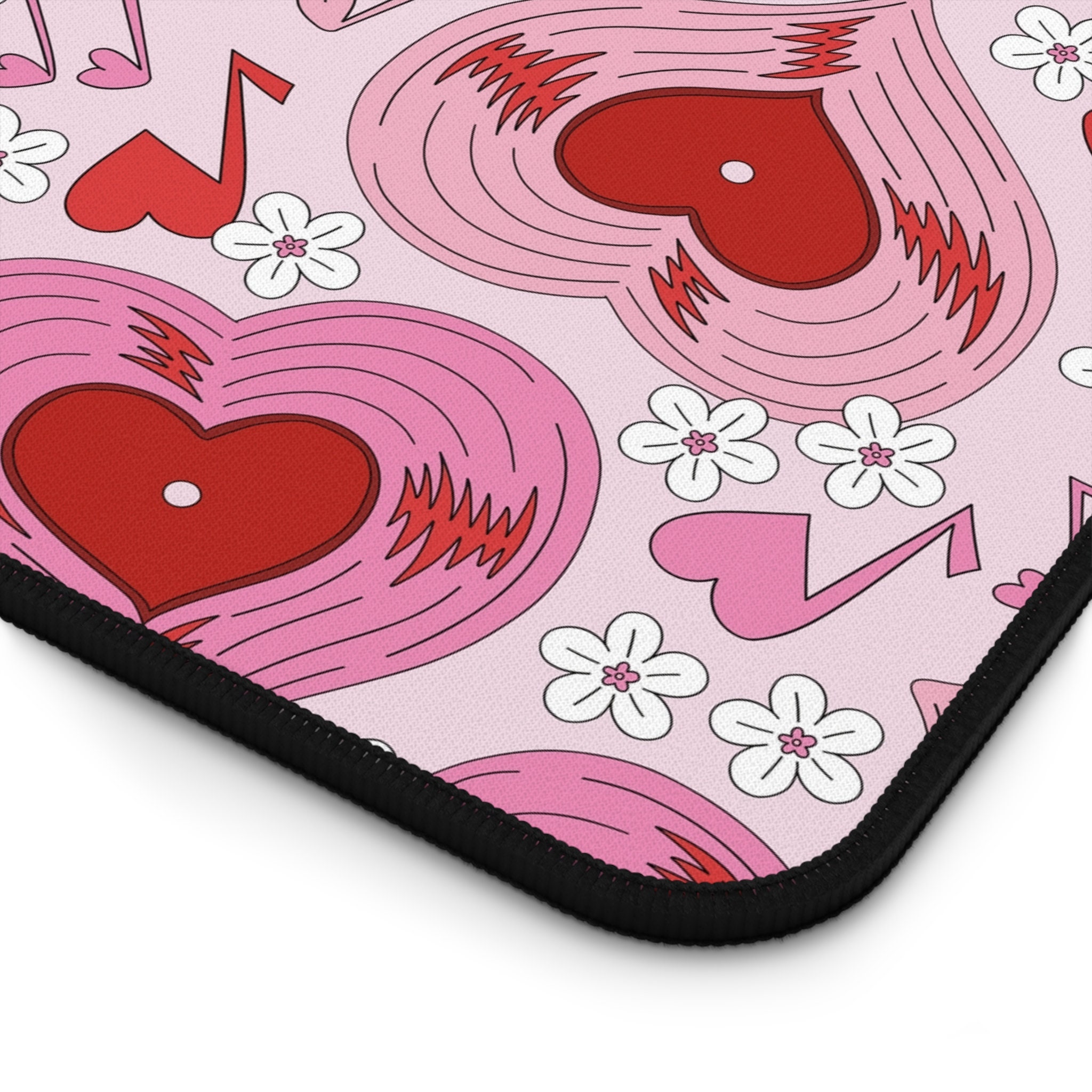 Heart-shaped Vinyl Record Desk - Office Tech Gifts 评论和价格