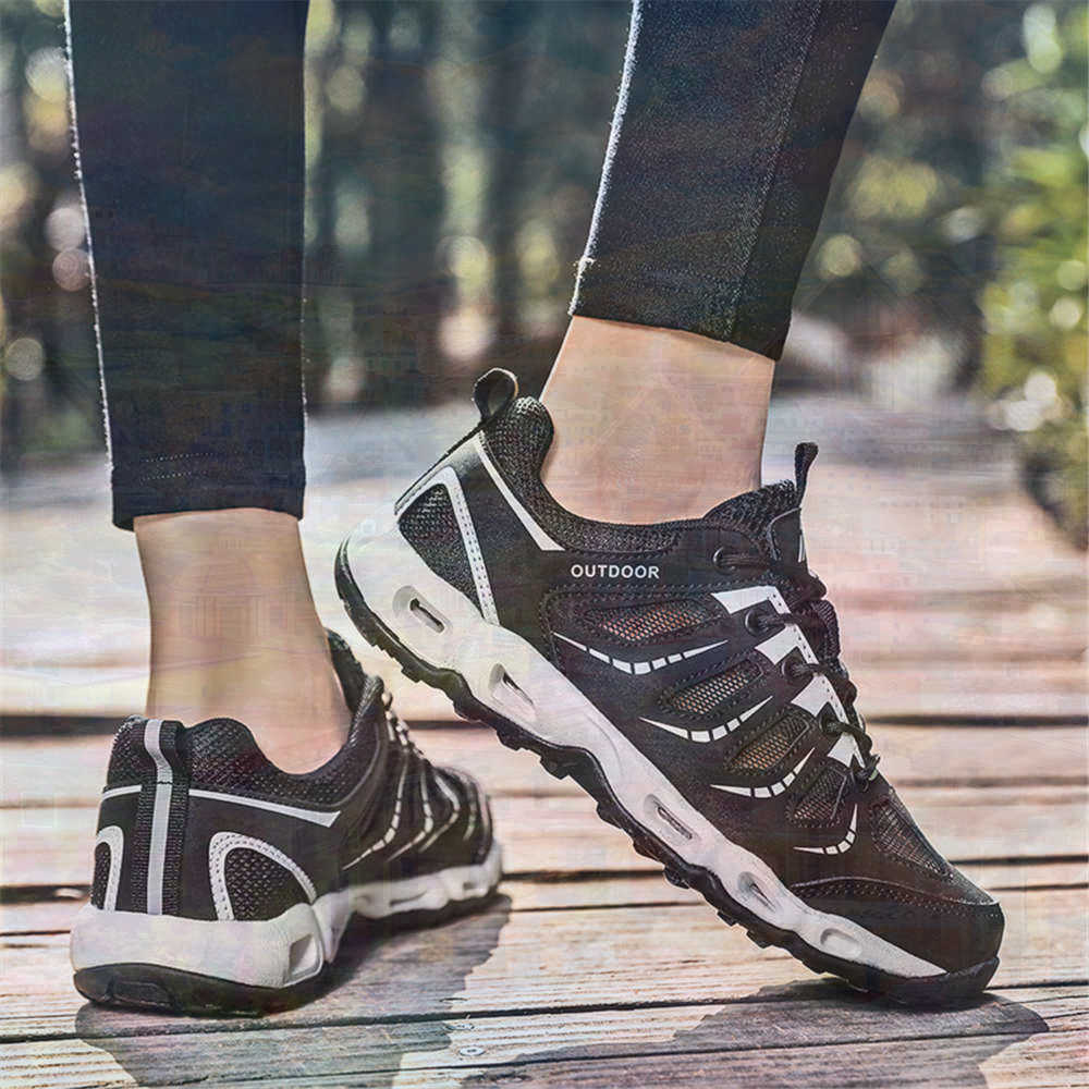 Sumer Round Tip Silver Sneaker - Office Tech For Men 评论和价格