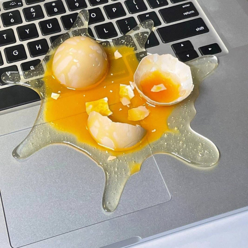 Broken Egg Cell Phone Holder S - Home Office Tech Gadgets 评论和价格