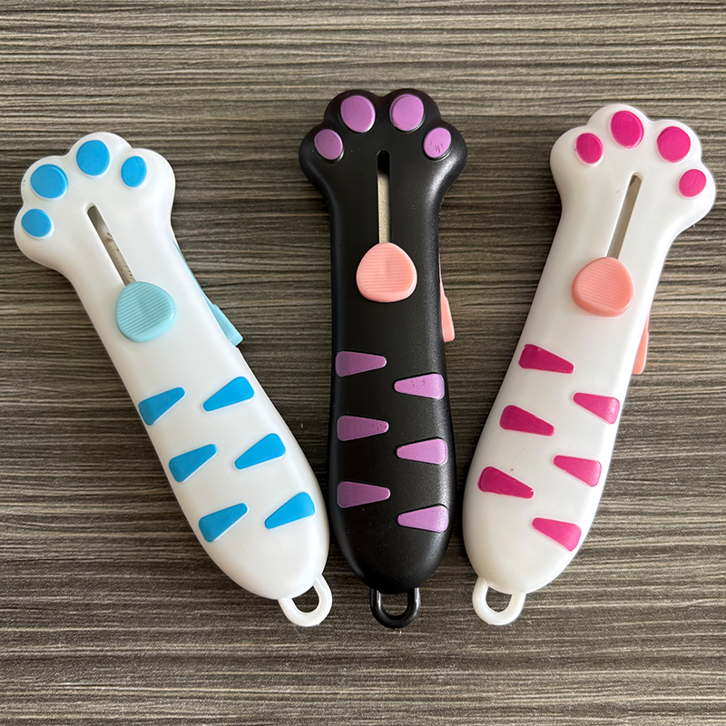 Retractable Cute Cat Paw Multi - Home Office Tech Gadgets 评论和价格